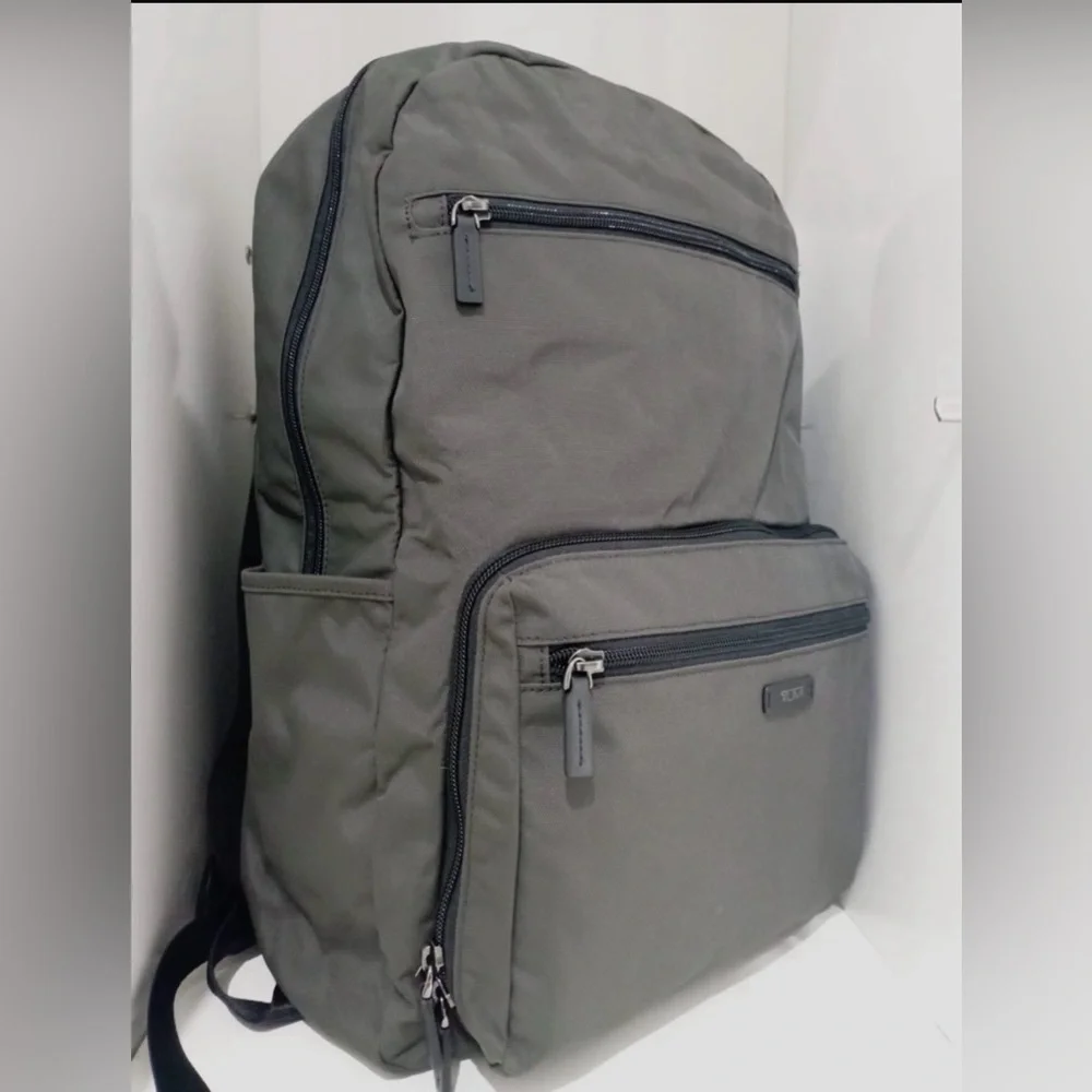 NWT TUMI Packable/Foldable Backpack Dark Gray - Picture 2 of 6